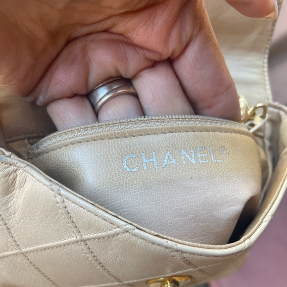 Chanel Waist belt bag - Picture 4 of 15